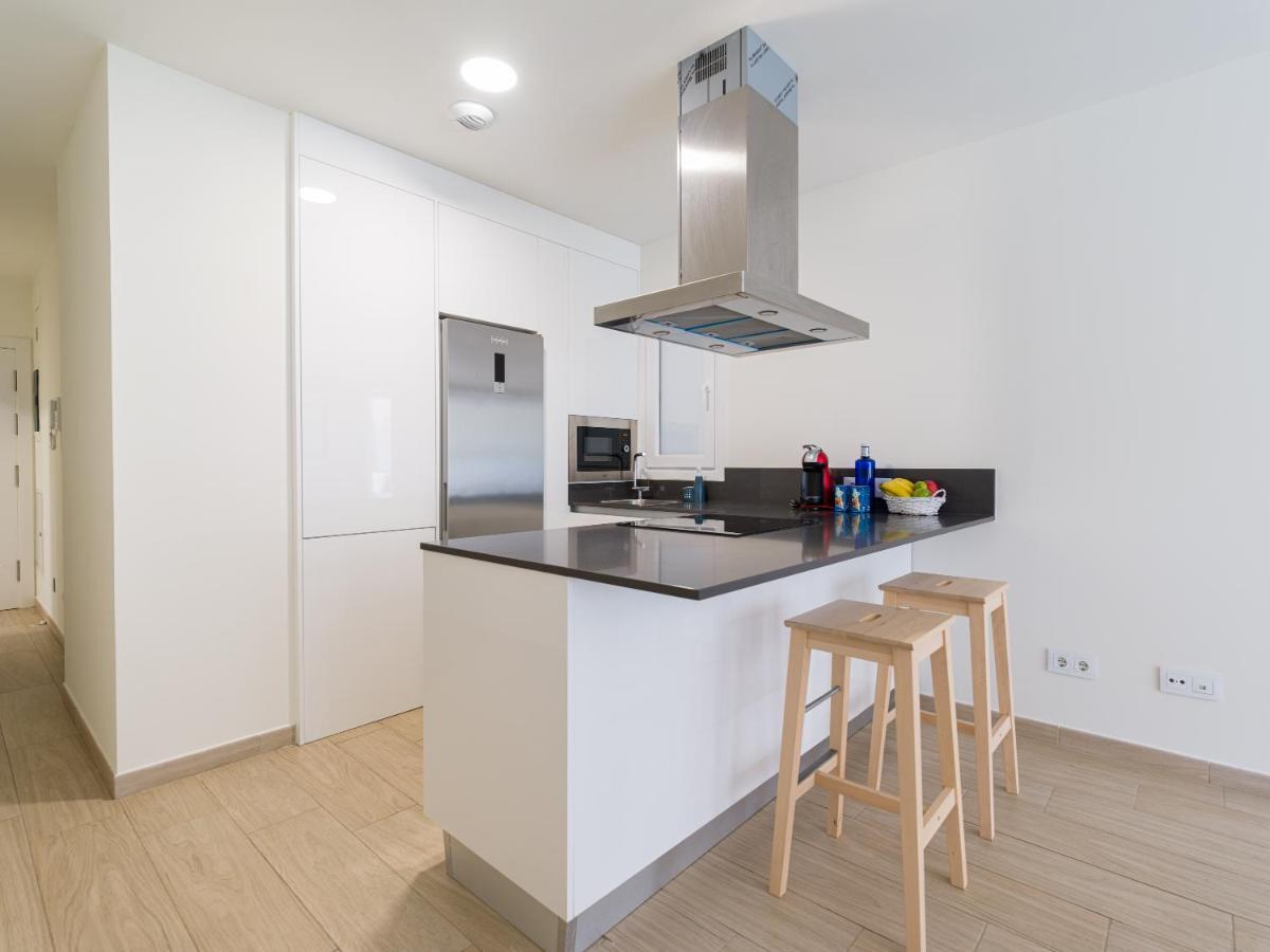 Homeforguest Modern Apartment In Las Canteras With Parking 라스팔마스 외부 사진